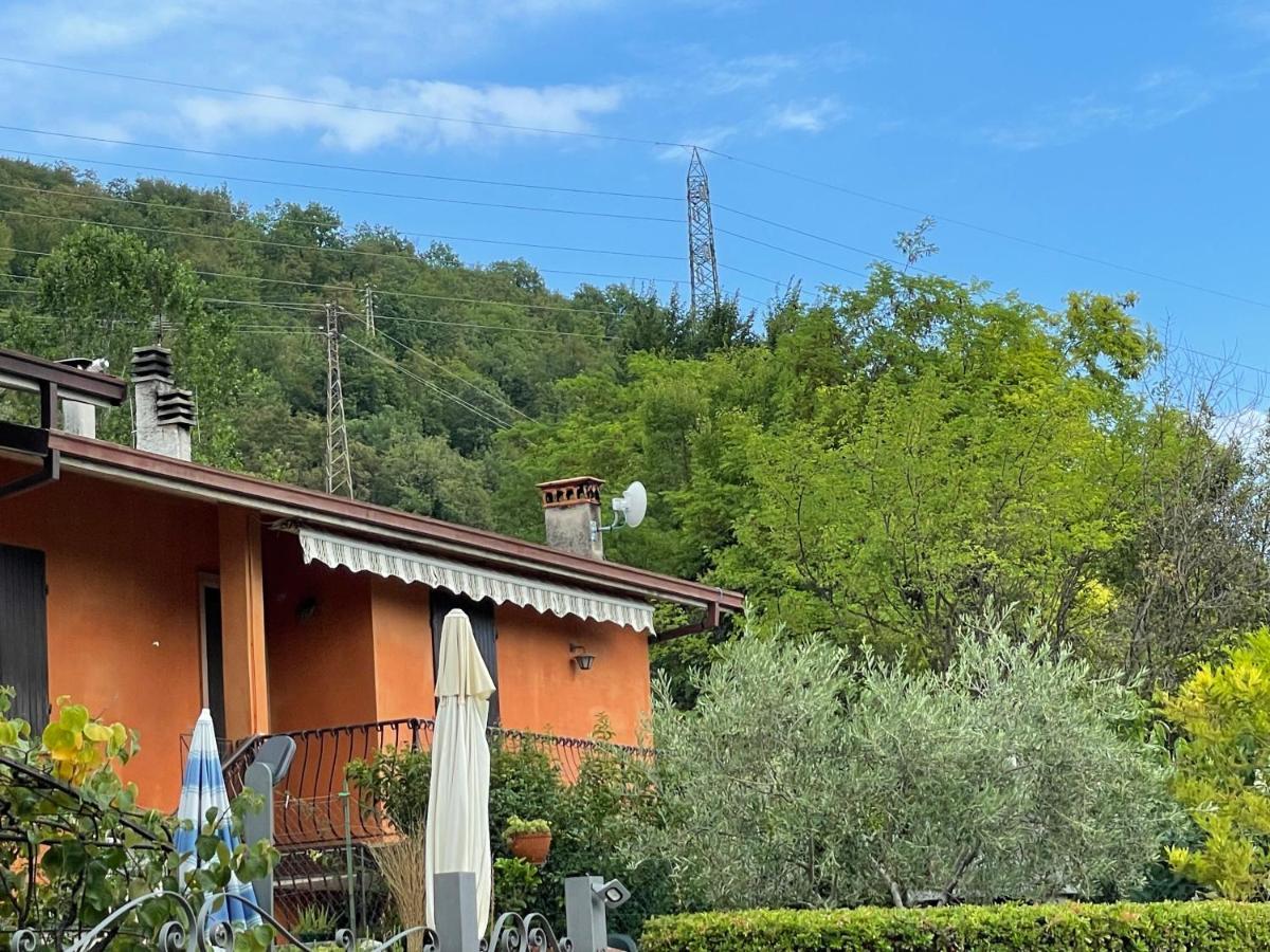 A La Zolia Mendia Villa Salò Exterior foto